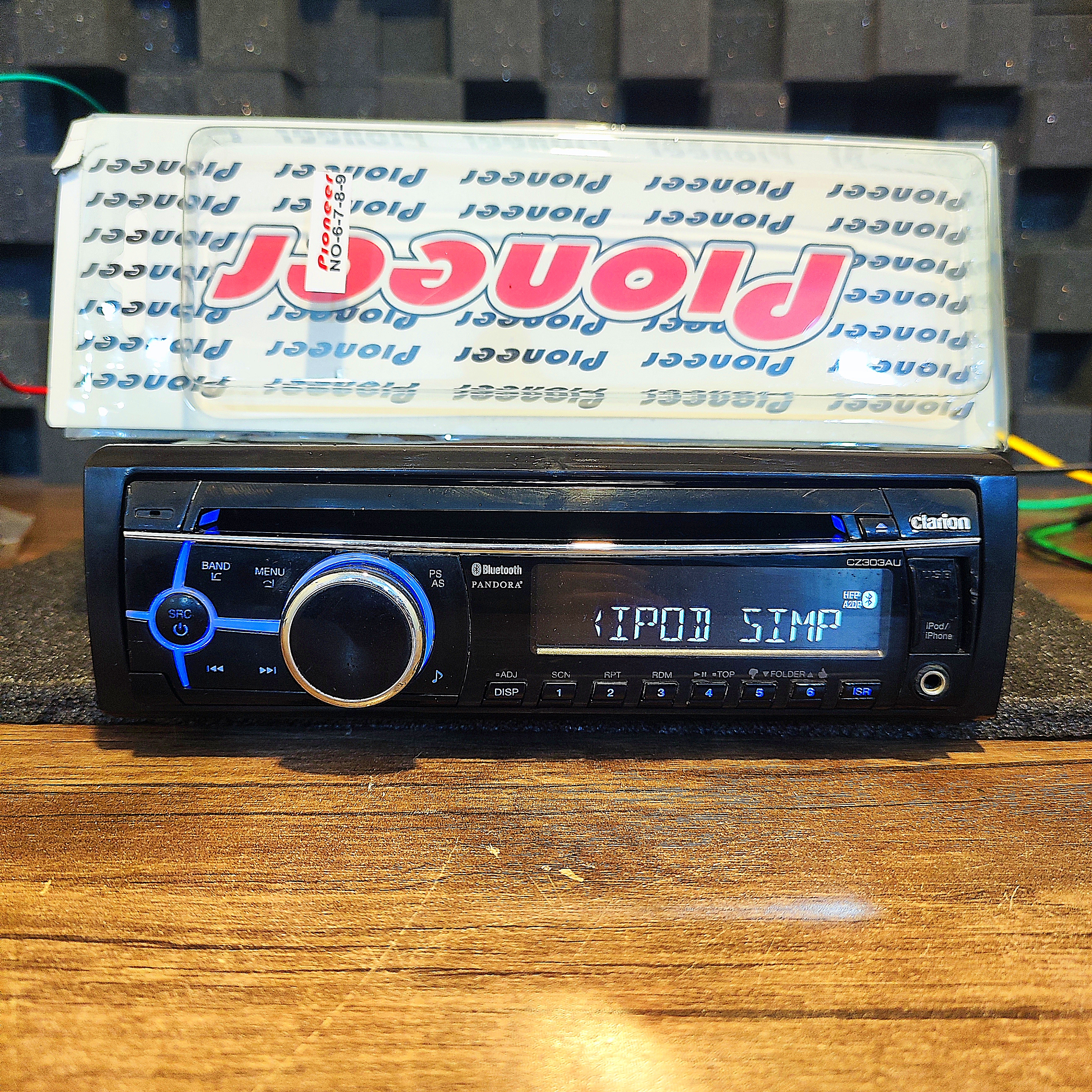 پخش CLARION CZ303AU