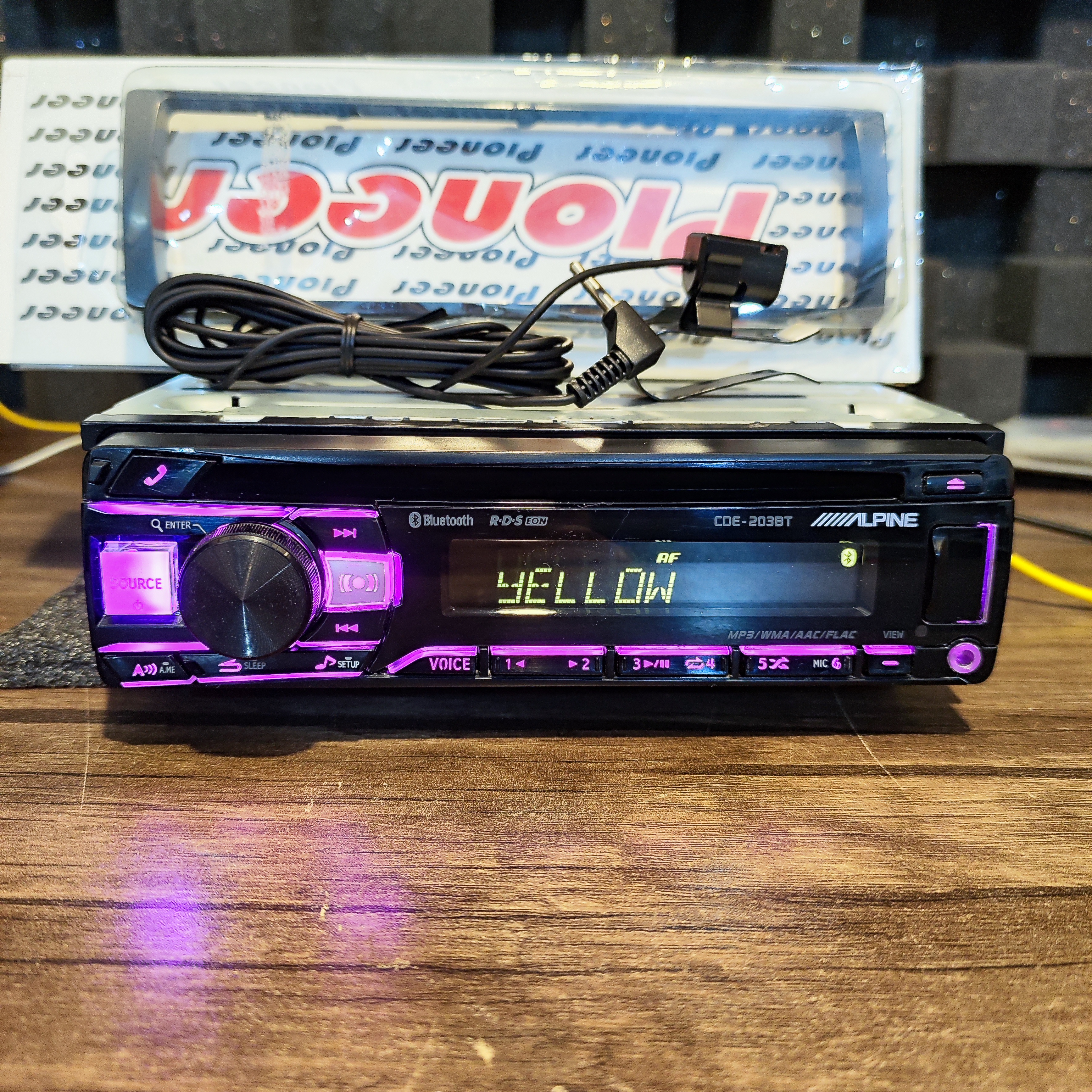 پخش ALPINE CDE-203BT